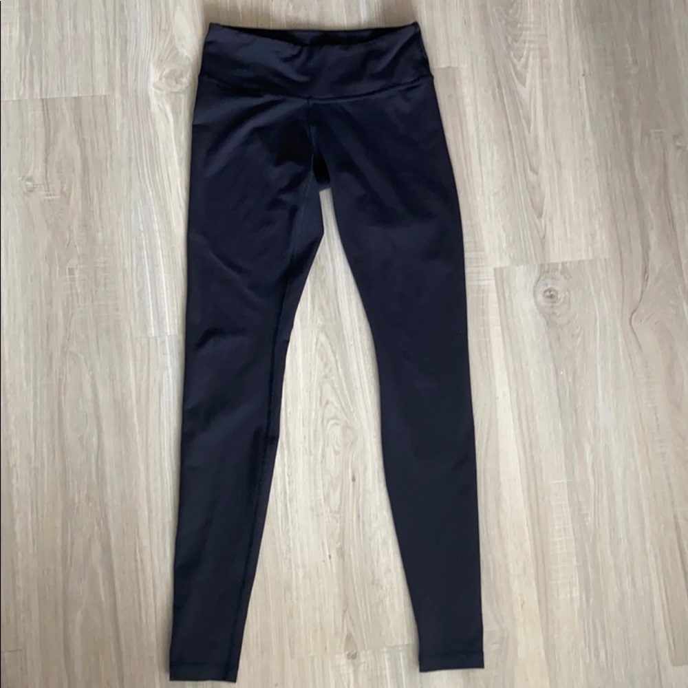 LuluLemo WunderUnder Black Leggings